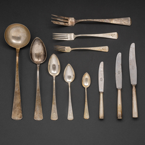Incomplete cutlery of twelve services in Spanish silver and punched of the twentieth century.