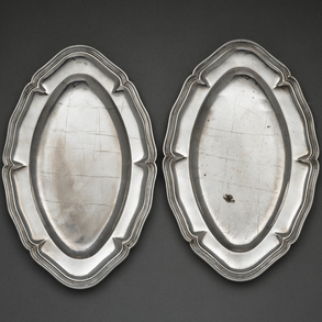 Set of two mitered trays in Spanish silver and punched twentieth century.