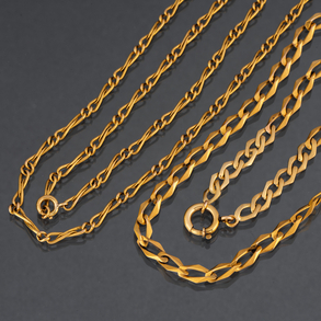 Set of two link chains in 18 kt yellow gold