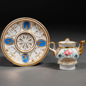 Conjunto de plato y tetera en porcelana francesa de Limoges del siglo XIX