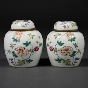 Pareja de tibores en porcelana china del siglo XIX