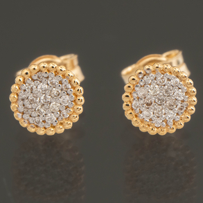 Pair of earrings in 18kt yellow gold and brilliant pavé.