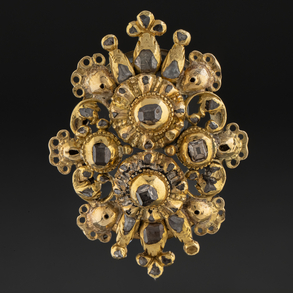 Colgante en oro amarillo de 18kt orlado de brillantes talla antigua del siglo XIX