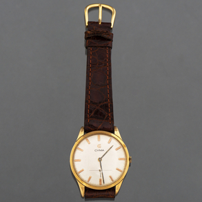 CYMA-A vintage watch in 18kt yellow gold with leather band
