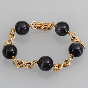 18kt yellow gold bracelet with blue aventurine beads