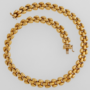 18kt yellow gold link necklace.