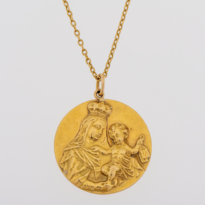Link chain with Madonna and child medal in 18kt yellow gold