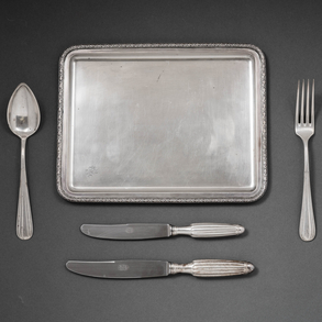 Miscellaneous silverware and tray in Spanish silver and puznonado of the twentieth century.