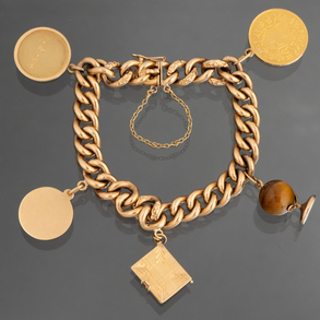 Calabrote chain in 18kt yellow gold with three medals, globe and tiger eye.