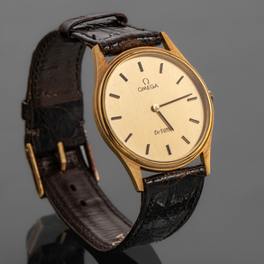 Men's Omega deville watch in 18kt yellow gold.