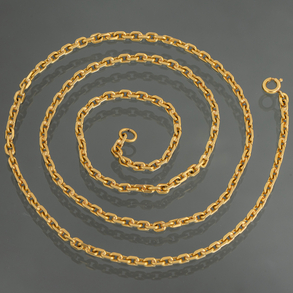 18kt yellow gold link chain.