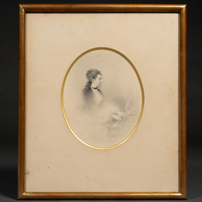 ‘Lady playing the piano’.