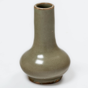 Chinese gray porcelain vase of the Qing Dynasty (1636-1912)