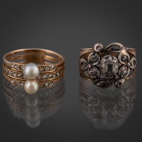 Set of two 14kt yellow gold rings with old cut diamonds.