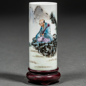 Bote de pinceles en porcelana china del siglo XX.