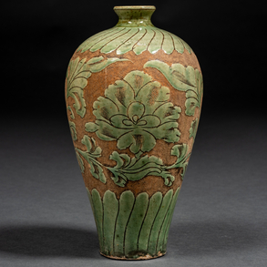 Jarrón en cerámica de celadón color verde del siglo XIX.