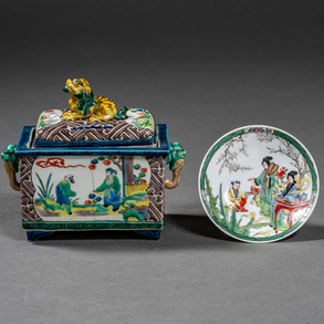 Conjunto de incensario y plato en porcelana china del siglo XX