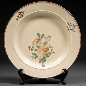 Plato en porcelana de Alcora serie de las flores alemanas, Alcora (1787-1825)