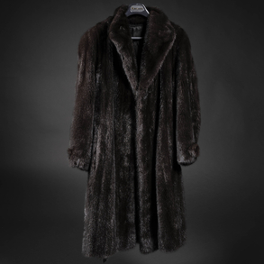 Abrigo chaquetón en piel de bison