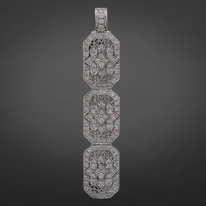 Alfiler o colgante  en oro blanco de 18 kt cuajado de brillantes estilo Art Decó.