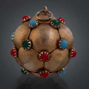 Colgante Vintage Sputnik en oro amarillo de 18 kt con bolas coral turquesa y jade.